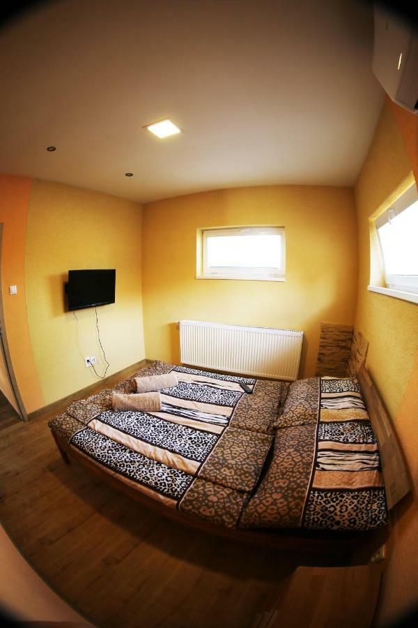 Apartmany Dimitra Sturovo Ngoại thất bức ảnh