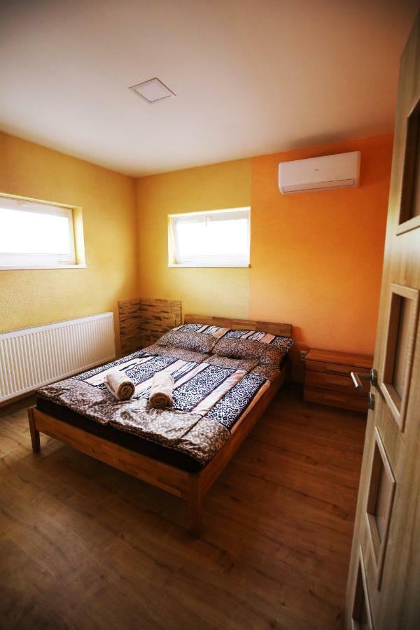Apartmany Dimitra Sturovo Ngoại thất bức ảnh