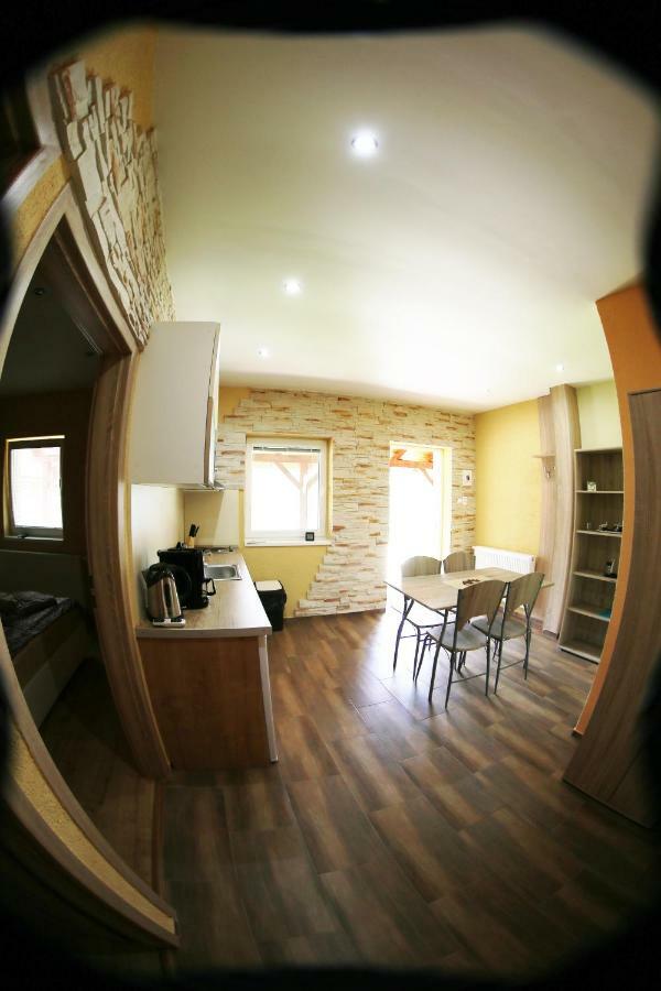 Apartmany Dimitra Sturovo Ngoại thất bức ảnh