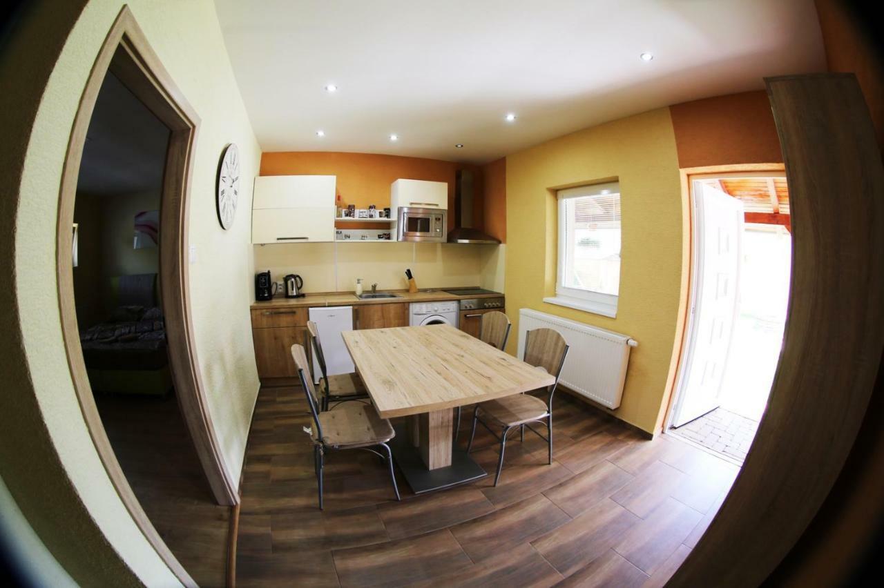 Apartmany Dimitra Sturovo Ngoại thất bức ảnh